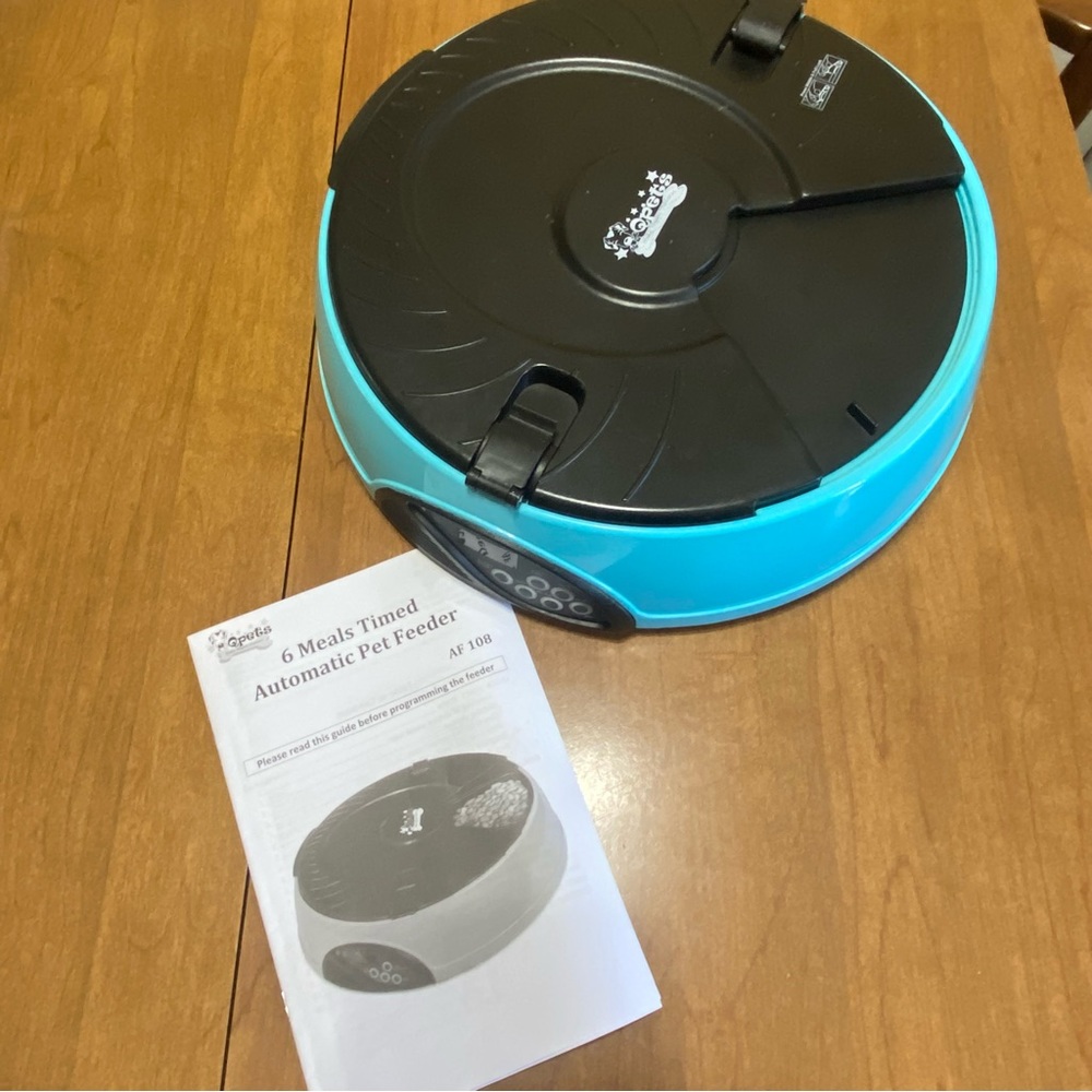 Lava Electronics Qpets 6 meals timed automatic pet feeder